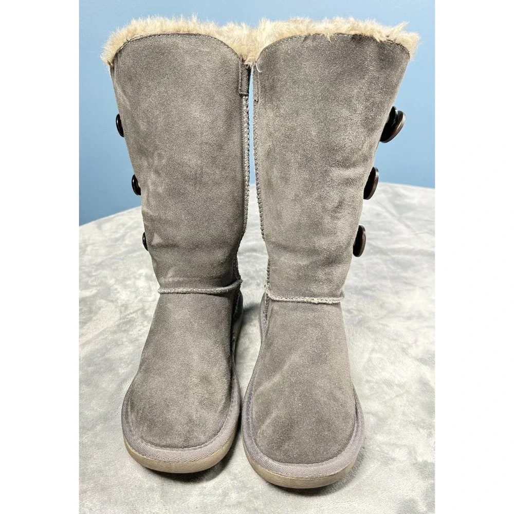 UGG title australia